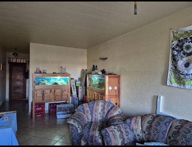 2 BEDROOM APARTMENT FOR SALE IN RAVENSKLIP